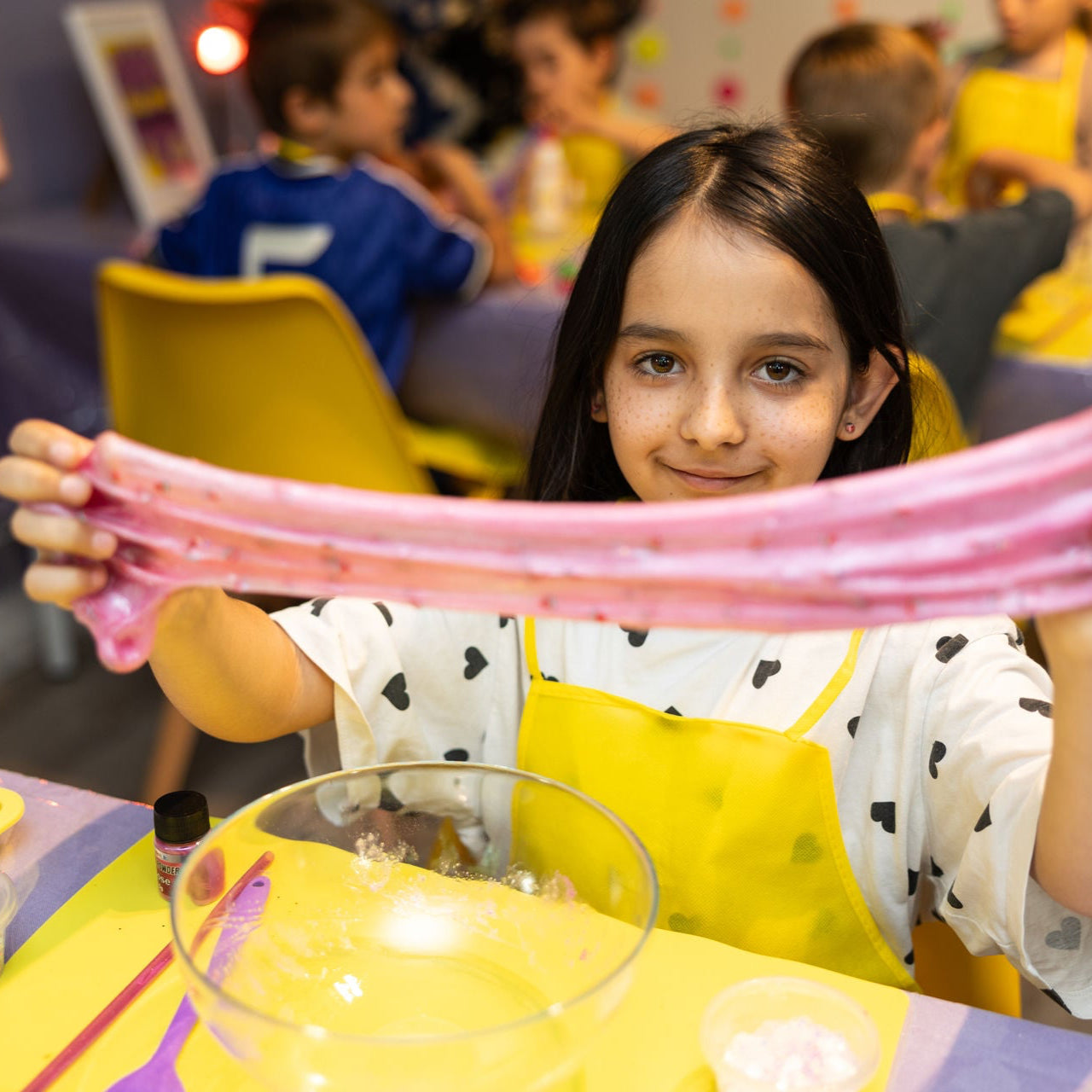 SLIME WORKSHOP: THEMA „CAPYBARA“ am SA 29.11.25 von 13:45 bis 15:30 Uhr