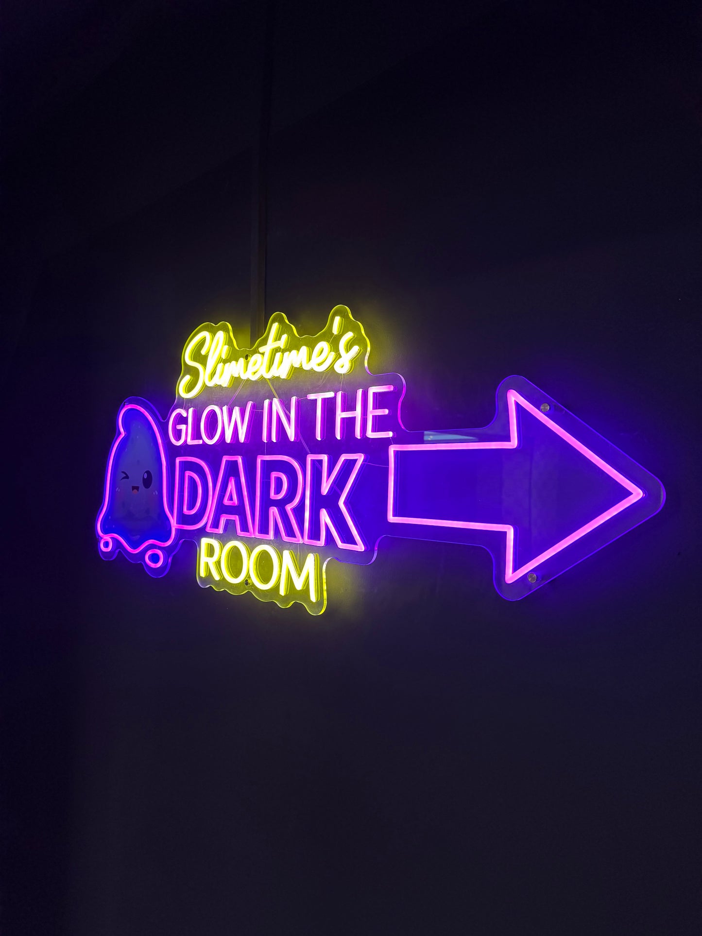 SLIME WORKSHOP: Glow in the dark Squishy Stressball & Slime | Sonntag, 14.06.26 von 11:00 - 12:45 Uhr